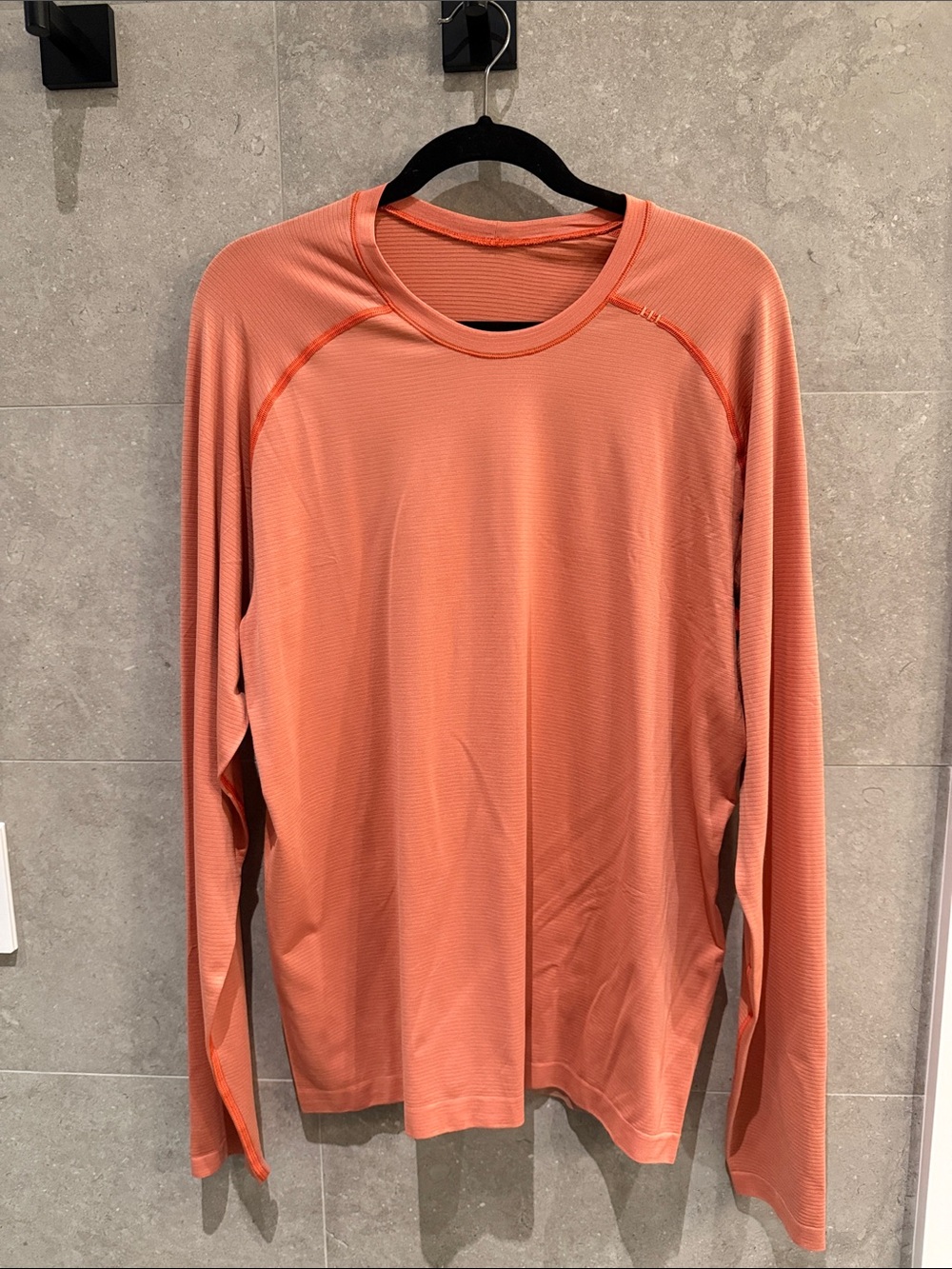 Lululemon Men's Coral/Orange Stripe Long Sleeve Metal Vent Tech Large